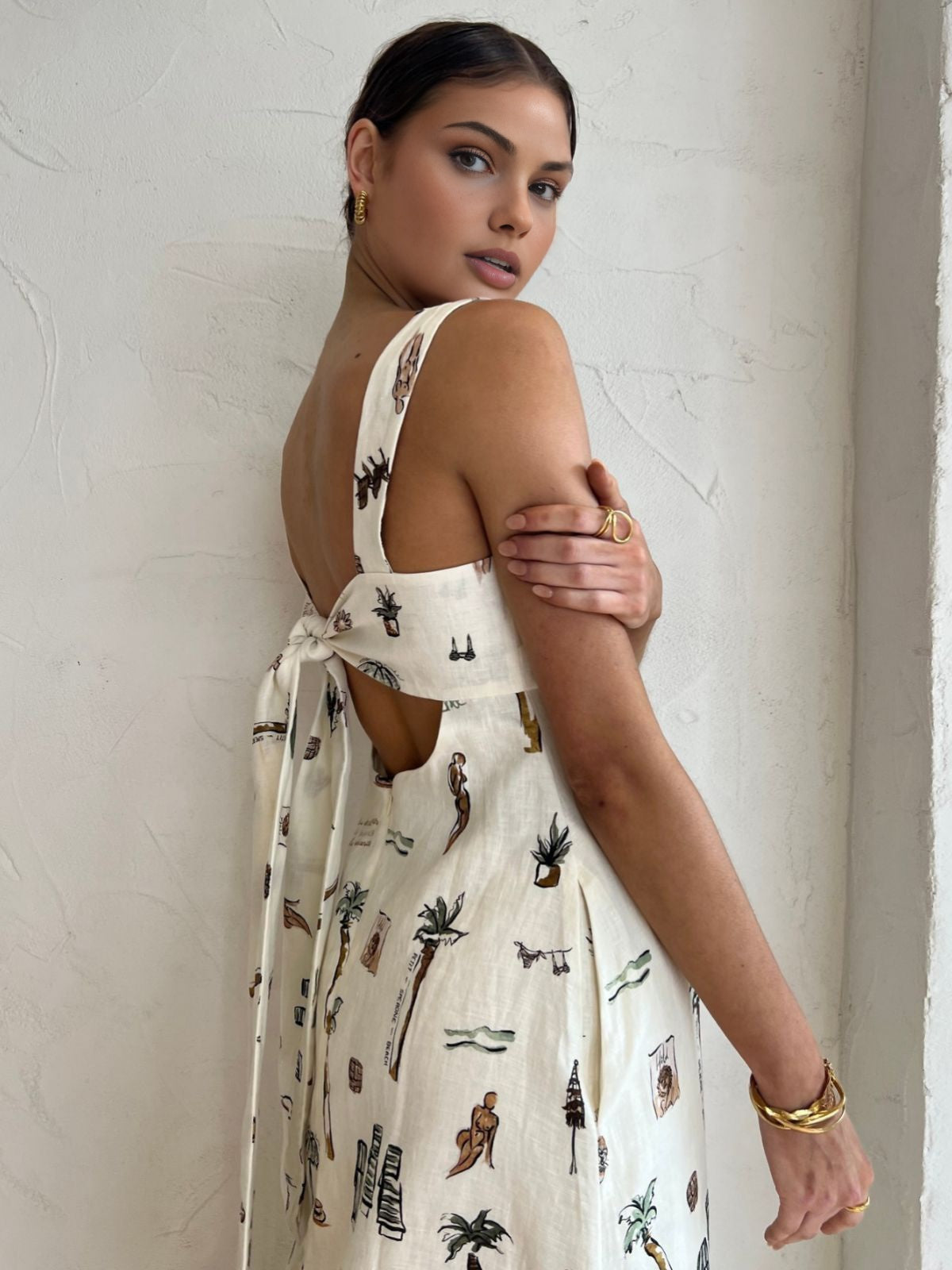 Tilda | Relaxed and Timeless winter Dress