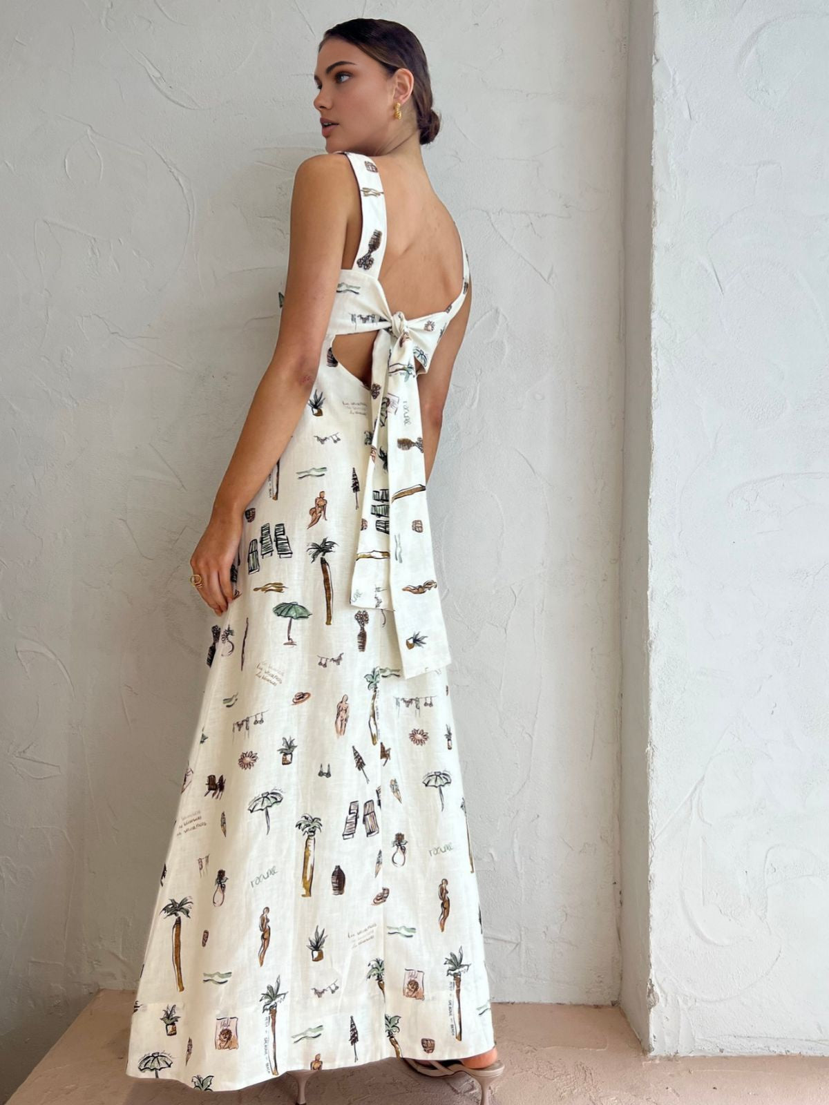 Tilda | Relaxed and Timeless winter Dress